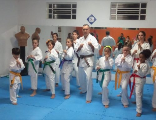 Cerimônia de entrega de faixa